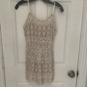 Alice & Olivia “Cassia” Lace Romper Size 8 NWT